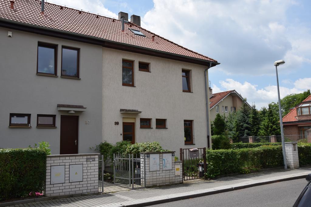Classical House In Prague 6 Exteriör bild